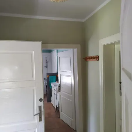 Semesterbostad Dom Pod Galazka *